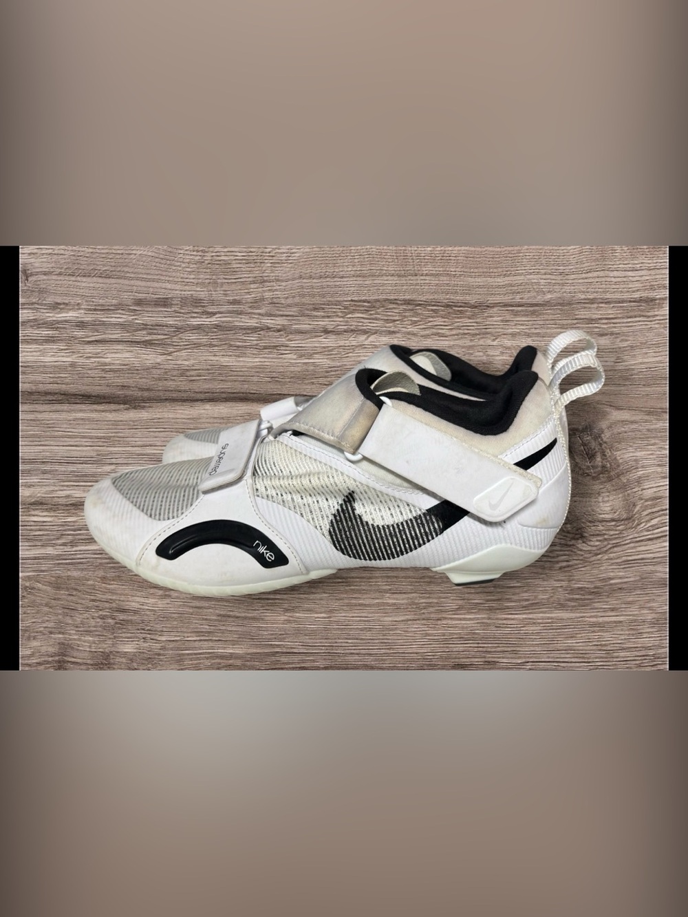Like new! Nike SuperRep Indoor Cycle White Black / Women's Shoes (Peleton)
